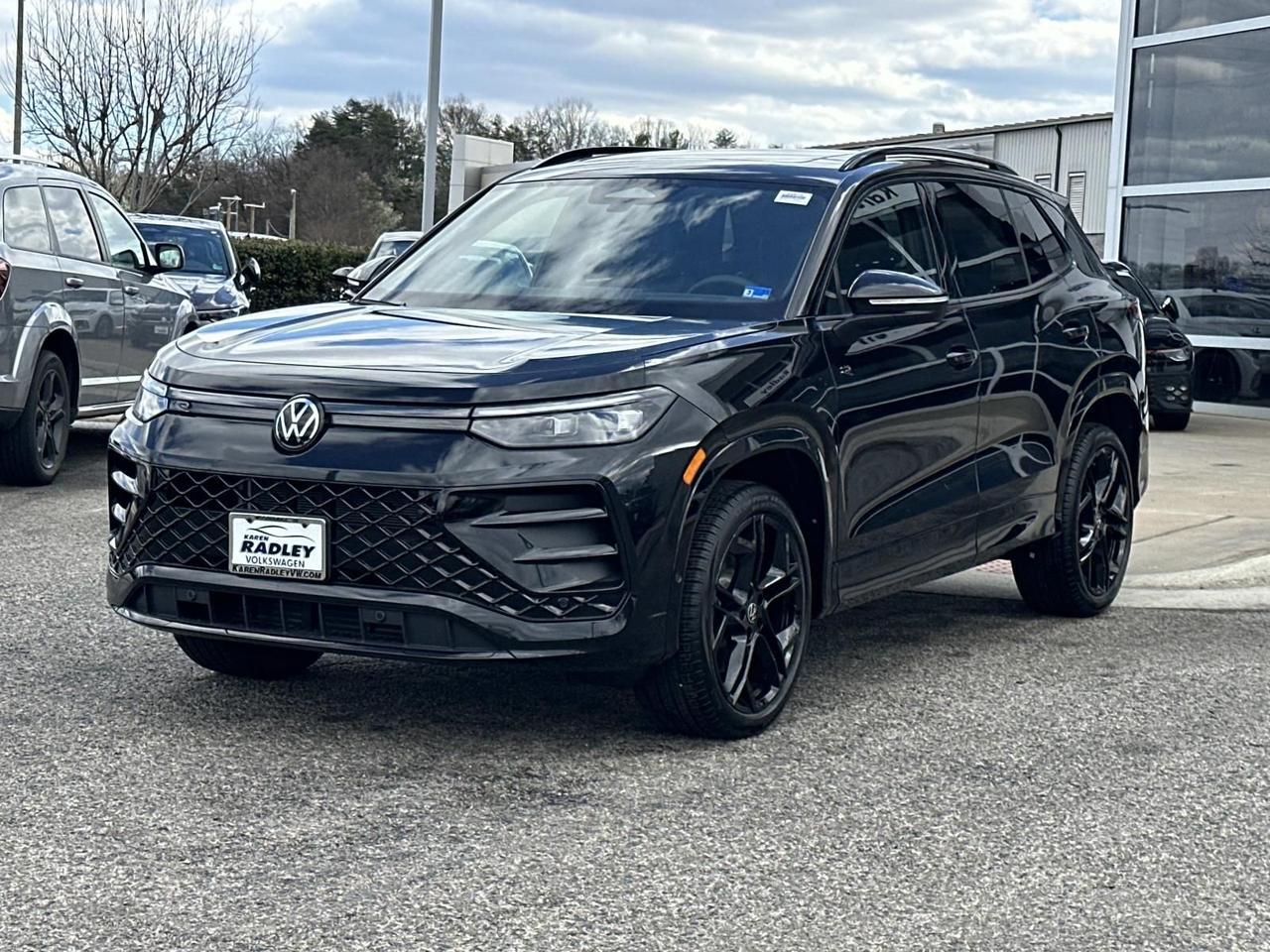 2026 Volkswagen Tiguan 2.0T SE R-Line Black Woodbridge VA