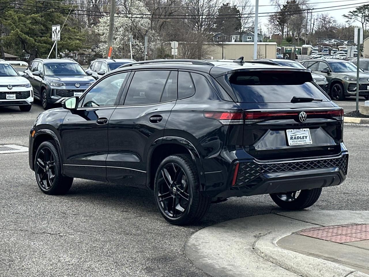 2026 Volkswagen Tiguan 2.0T SE R-Line Black Woodbridge VA