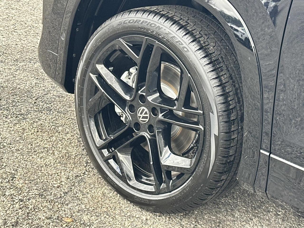 2026 Volkswagen Tiguan 2.0T SE R-Line Black Woodbridge VA