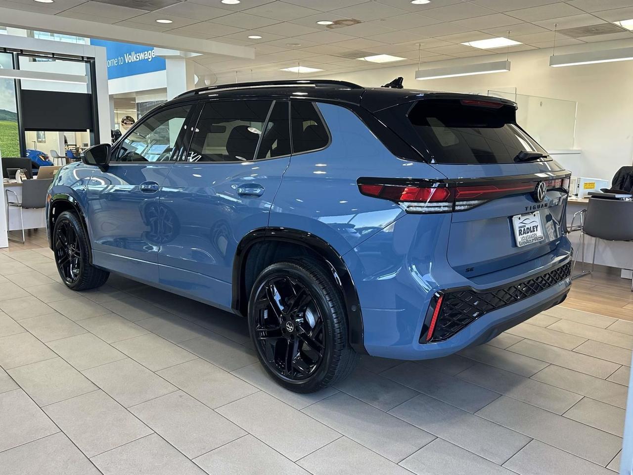 2026 Volkswagen Tiguan 2.0T SE R-Line Black Woodbridge VA