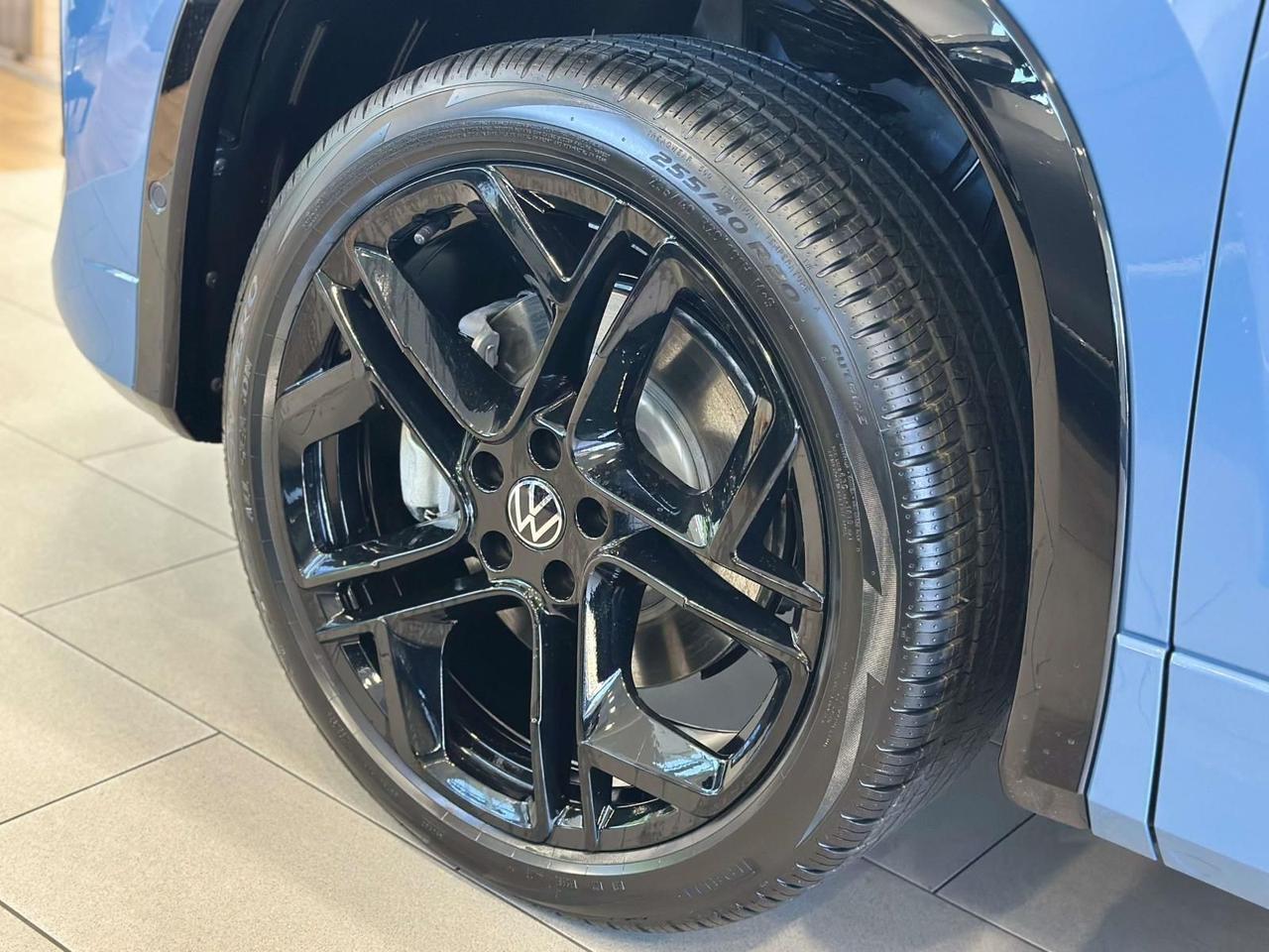 2026 Volkswagen Tiguan 2.0T SE R-Line Black Woodbridge VA