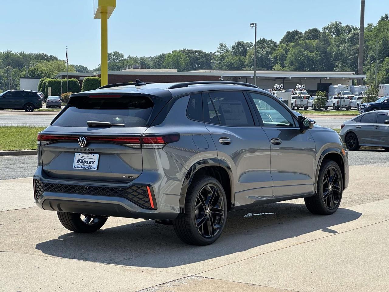 2026 Volkswagen Tiguan 2.0T SE R-Line Black Woodbridge VA