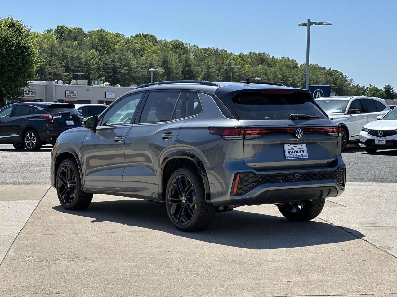2026 Volkswagen Tiguan 2.0T SE R-Line Black Woodbridge VA