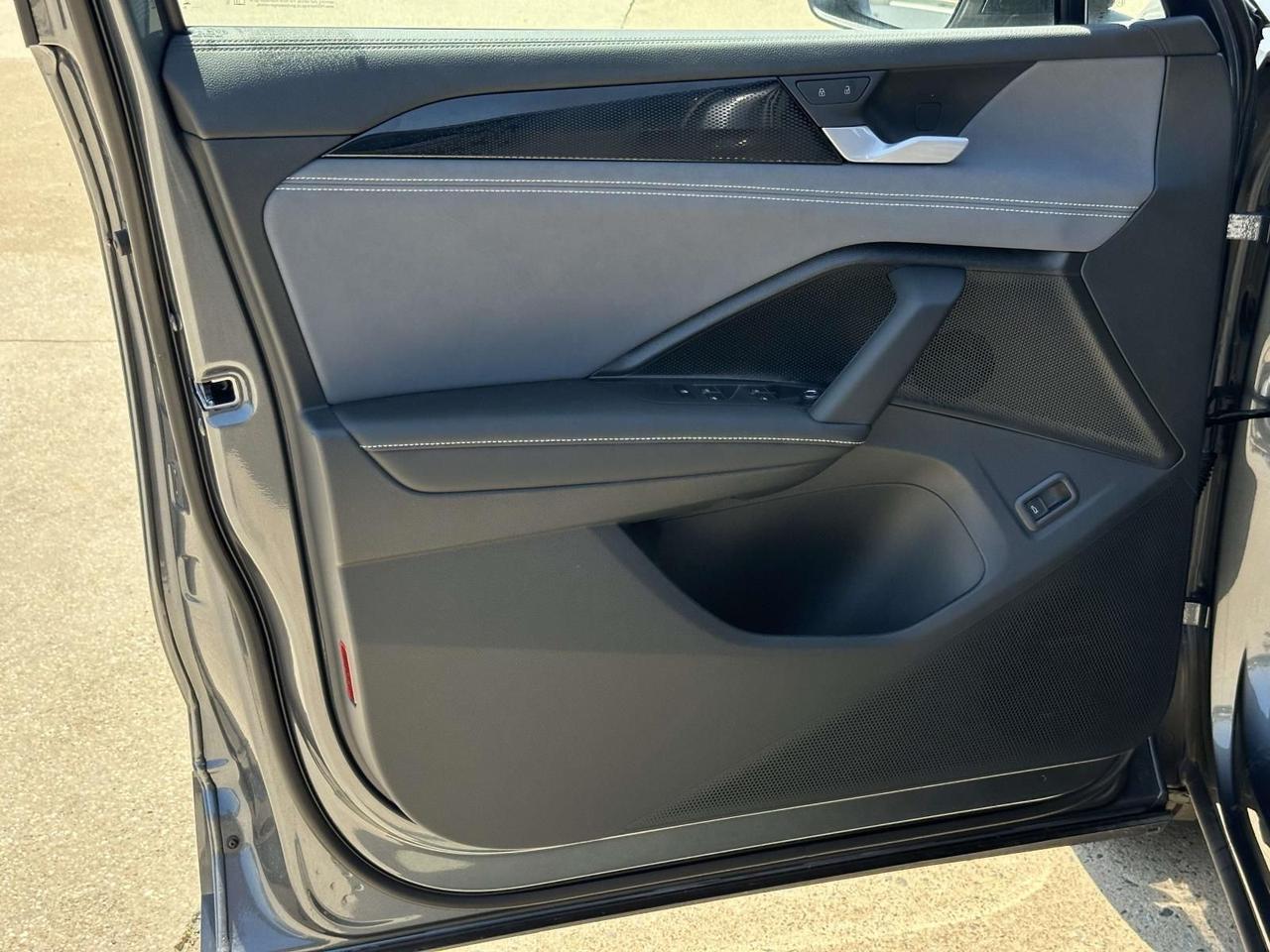 2026 Volkswagen Tiguan 2.0T SE R-Line Black Woodbridge VA