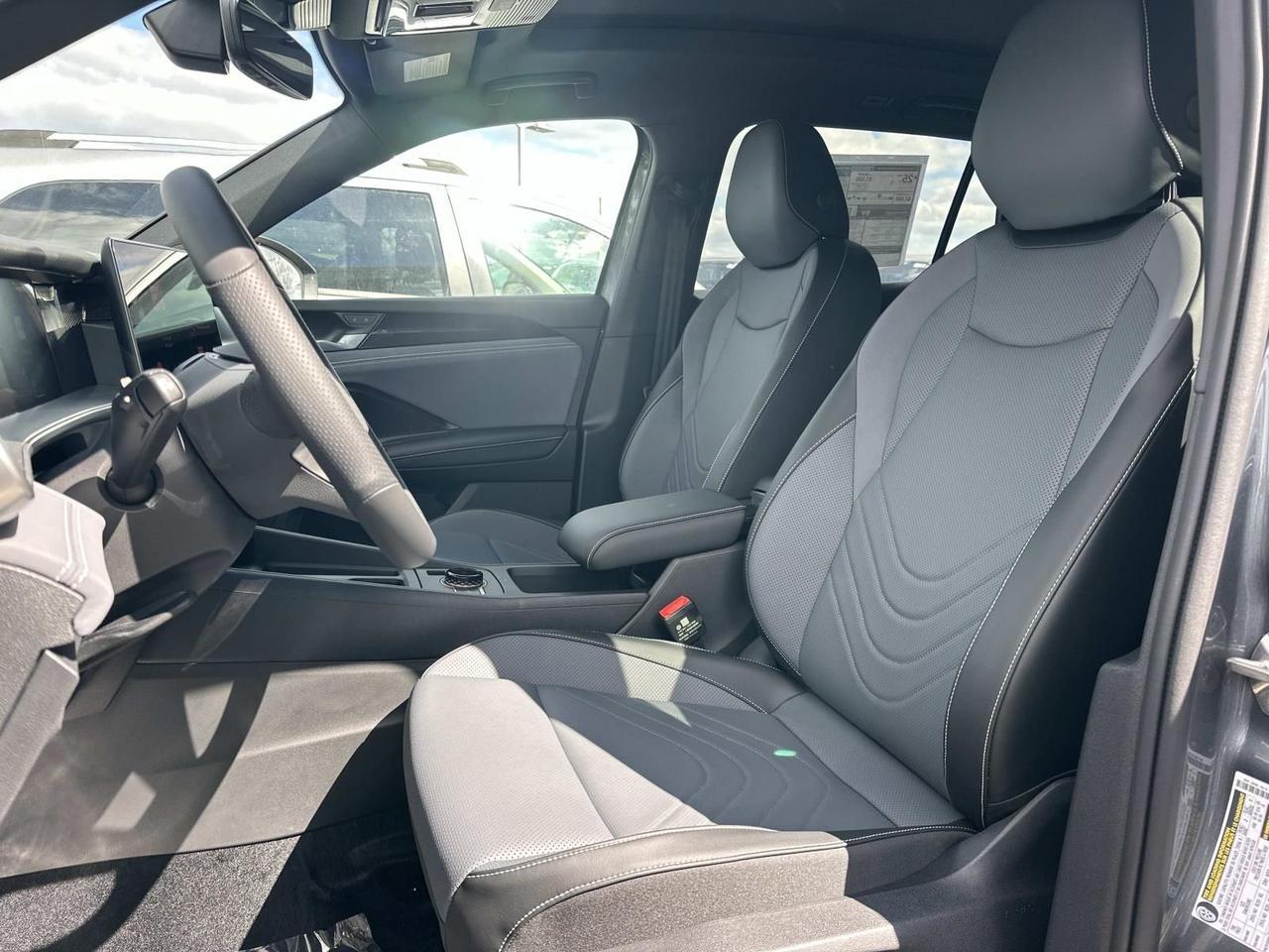 2026 Volkswagen Tiguan 2.0T SE R-Line Black Woodbridge VA