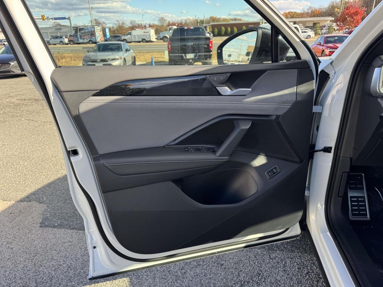 2026 Volkswagen Tiguan 2.0T SE R-Line Black Woodbridge VA