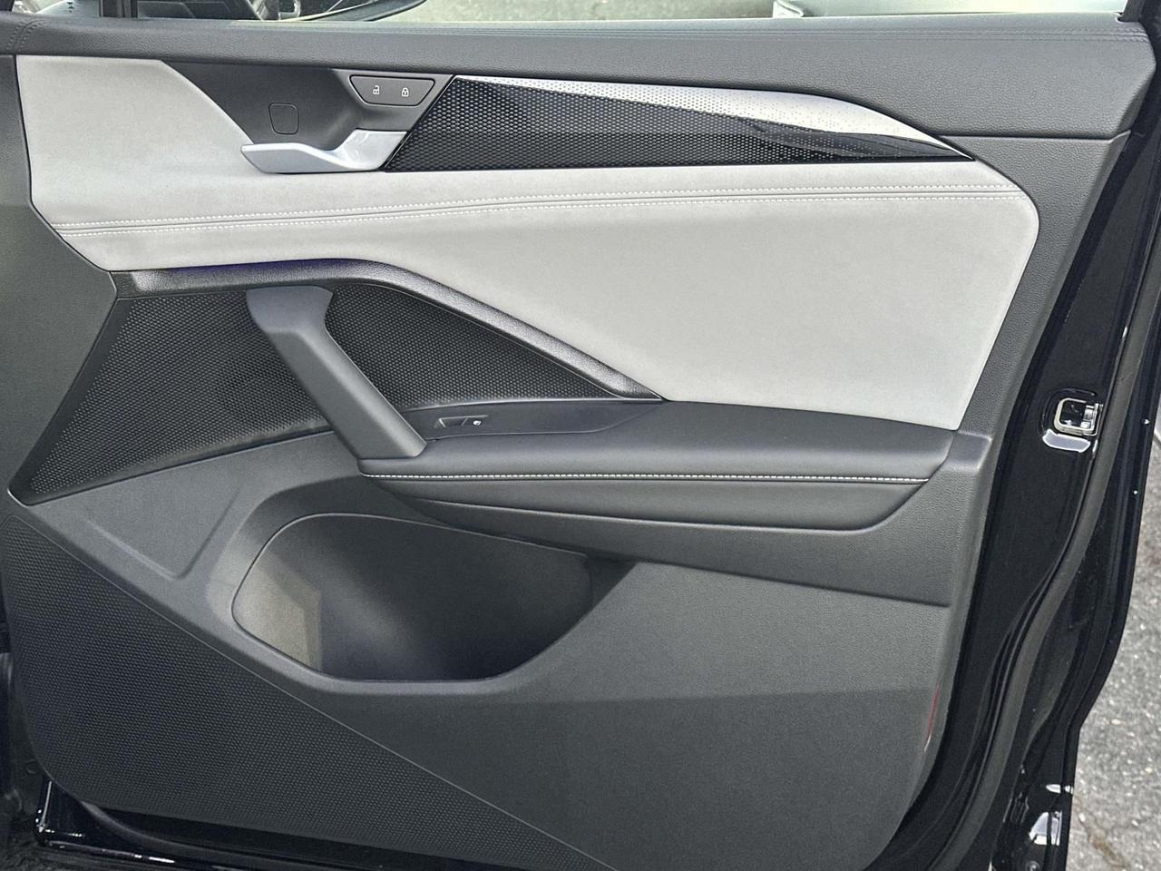 2026 Volkswagen Tiguan 2.0T SE R-Line Black Woodbridge VA