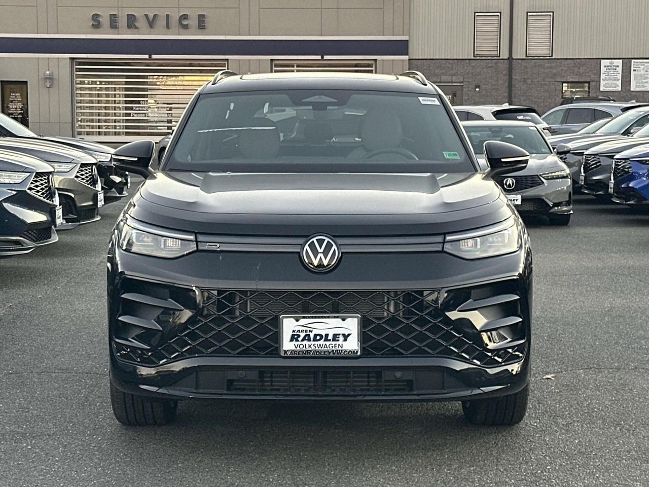 2026 Volkswagen Tiguan 2.0T SE R-Line Black Woodbridge VA