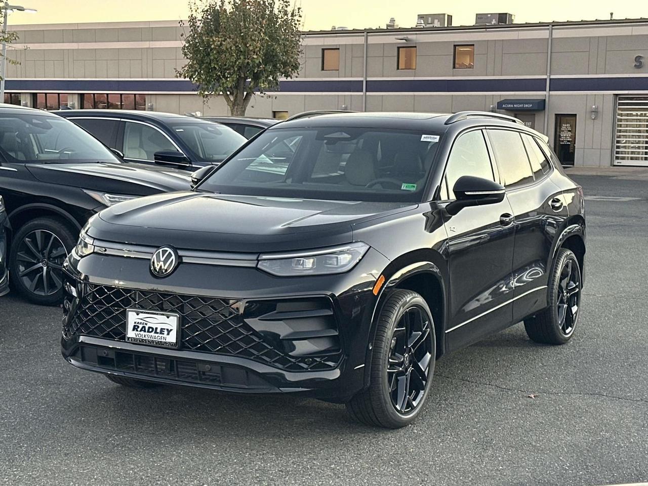 2026 Volkswagen Tiguan 2.0T SE R-Line Black Woodbridge VA