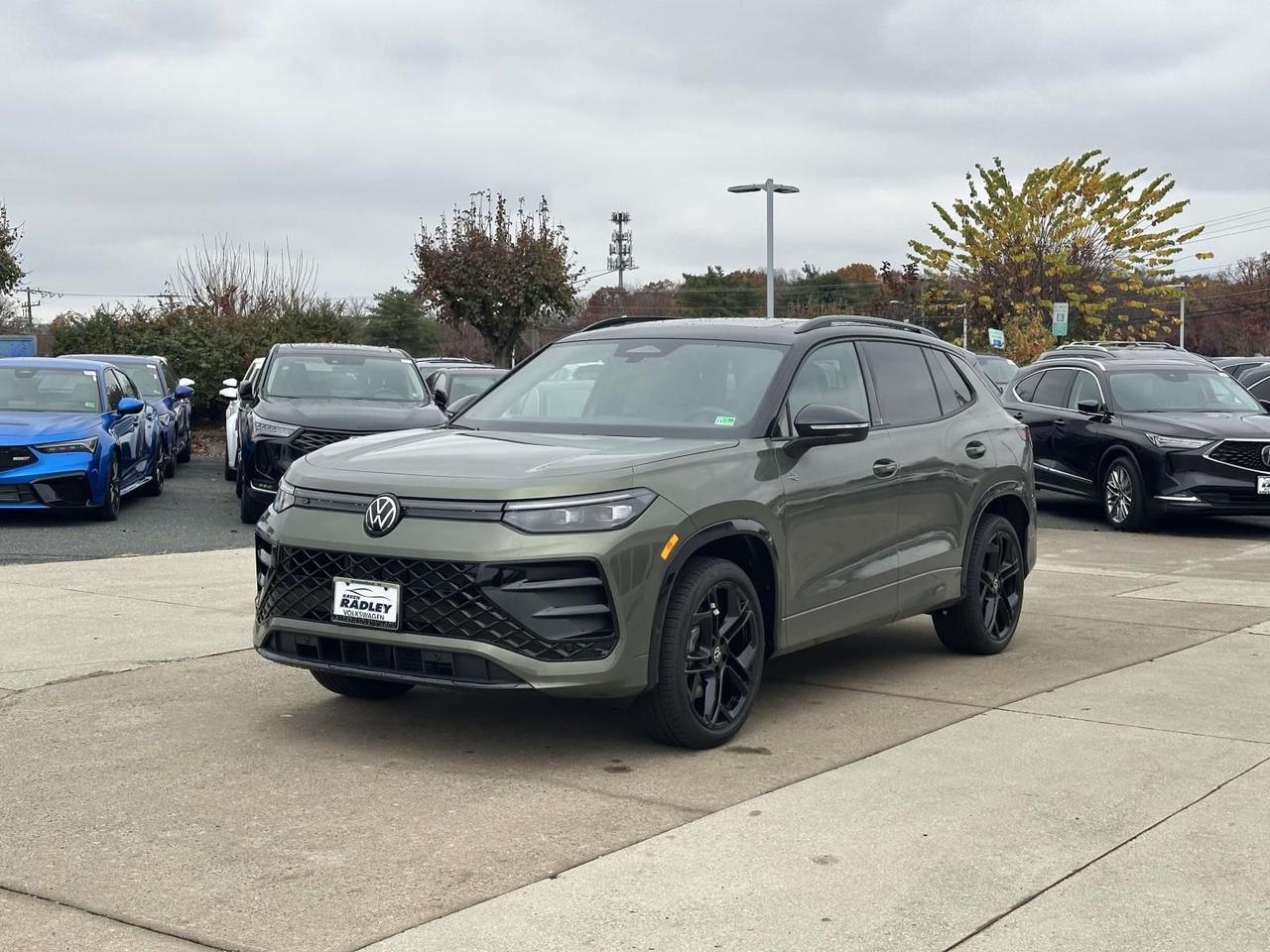 2026 Volkswagen Tiguan 2.0T SE R-Line Black Woodbridge VA