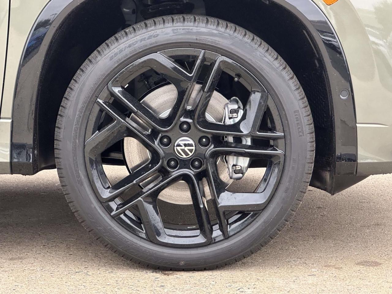 2026 Volkswagen Tiguan 2.0T SE R-Line Black Woodbridge VA