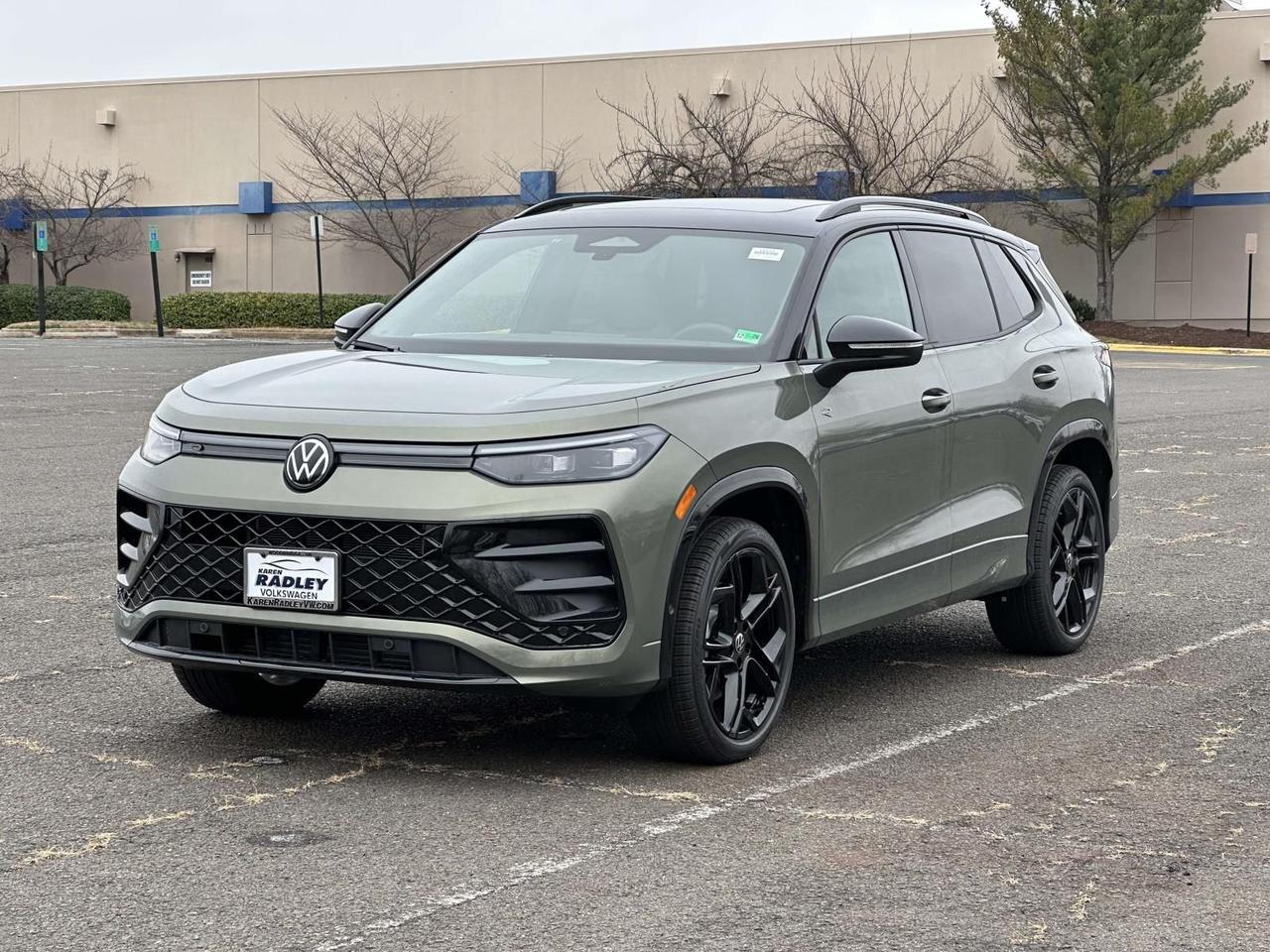 2026 Volkswagen Tiguan 2.0T SE R-Line Black Woodbridge VA