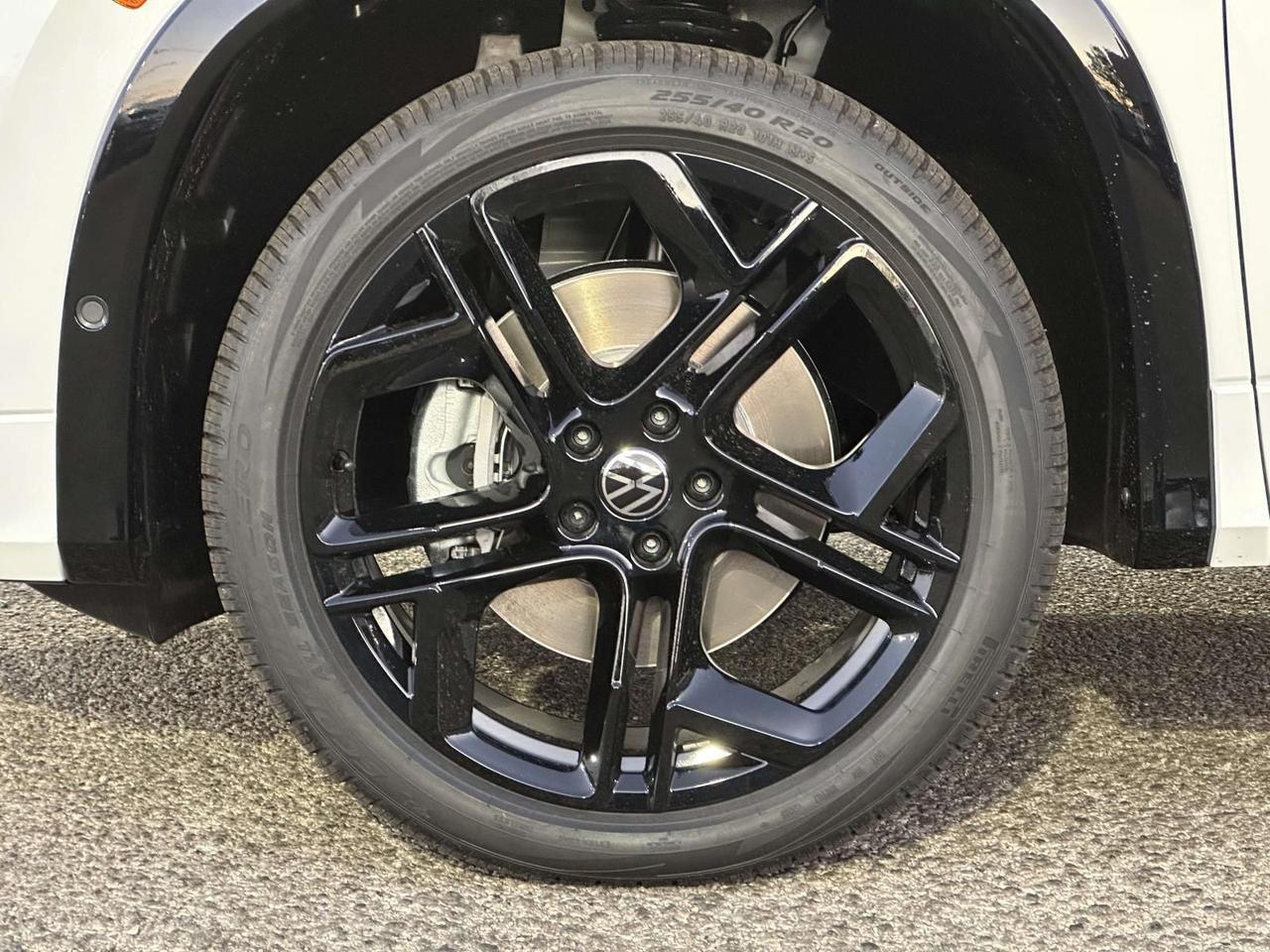 2026 Volkswagen Tiguan 2.0T SE R-Line Black Woodbridge VA