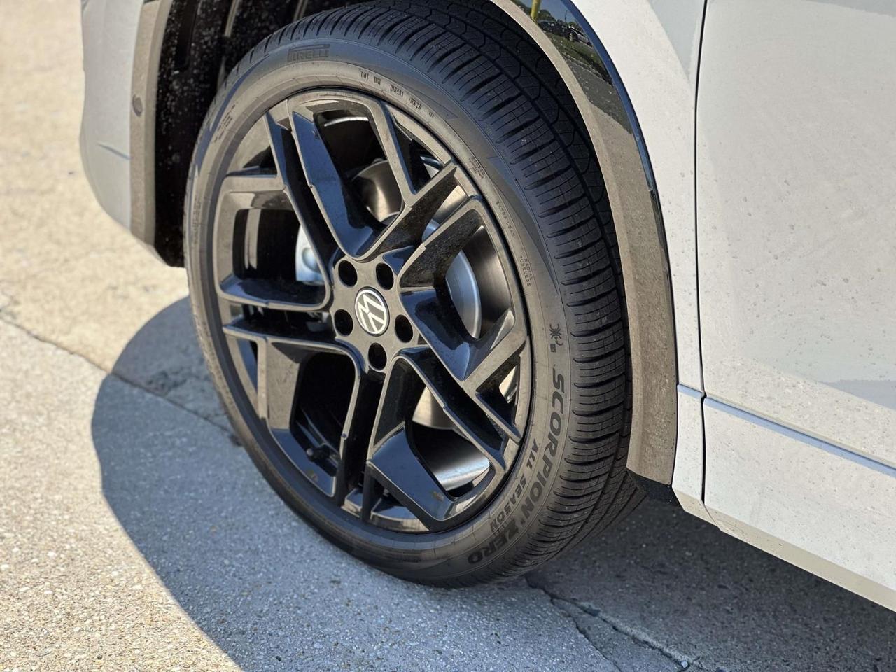 2026 Volkswagen Tiguan 2.0T SE R-Line Black Woodbridge VA