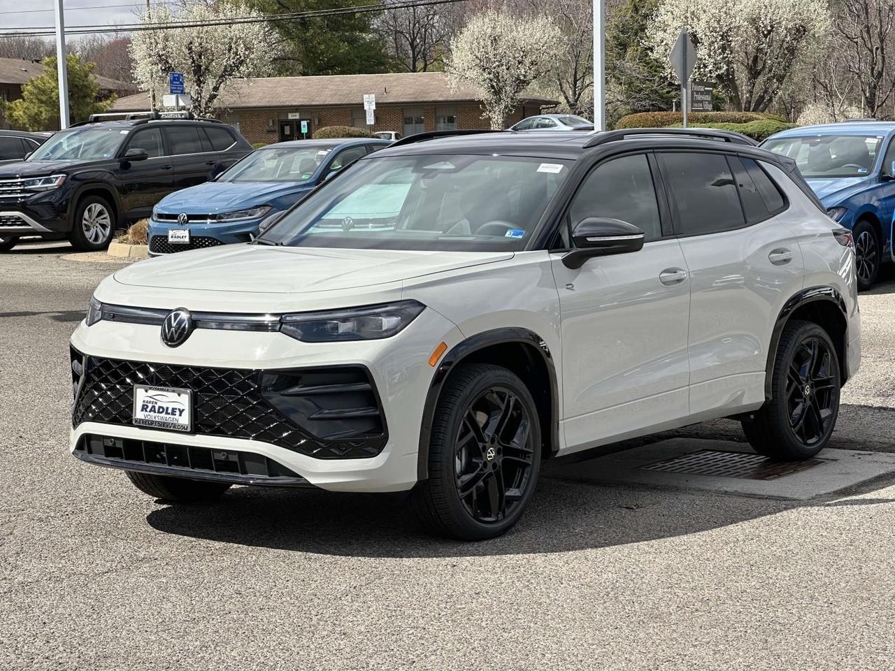 2026 Volkswagen Tiguan 2.0T SE R-Line Black Woodbridge VA