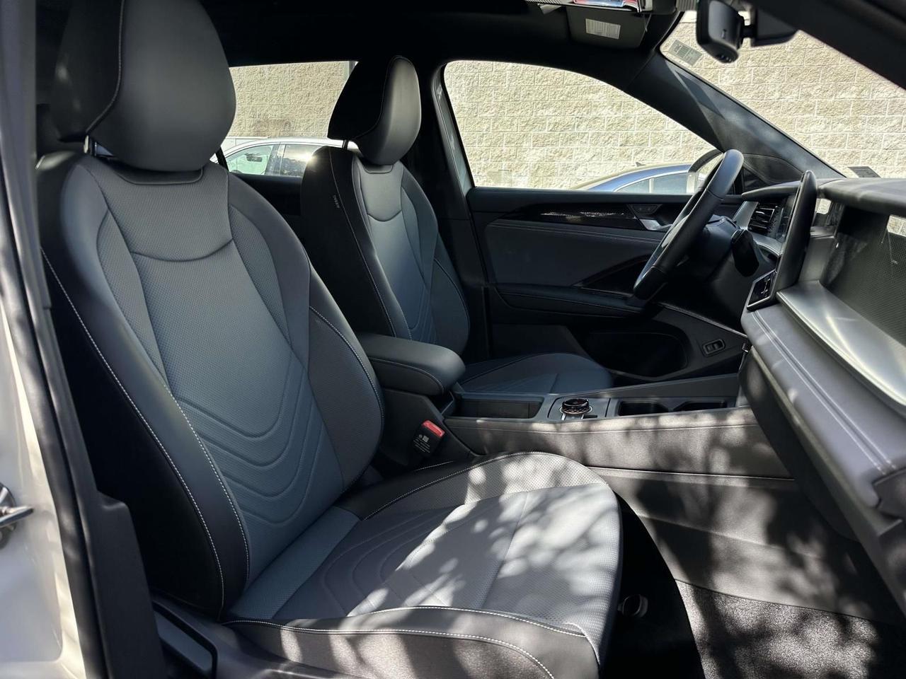 2026 Volkswagen Tiguan 2.0T SE R-Line Black Woodbridge VA