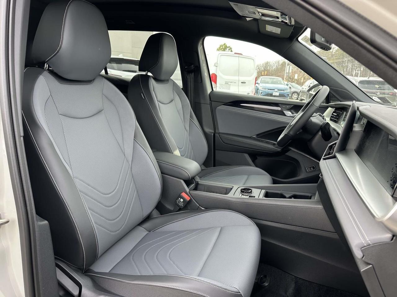 2026 Volkswagen Tiguan 2.0T SE R-Line Black Woodbridge VA