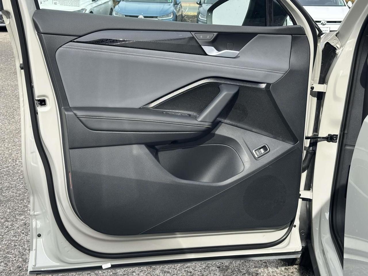 2026 Volkswagen Tiguan 2.0T SE R-Line Black Woodbridge VA