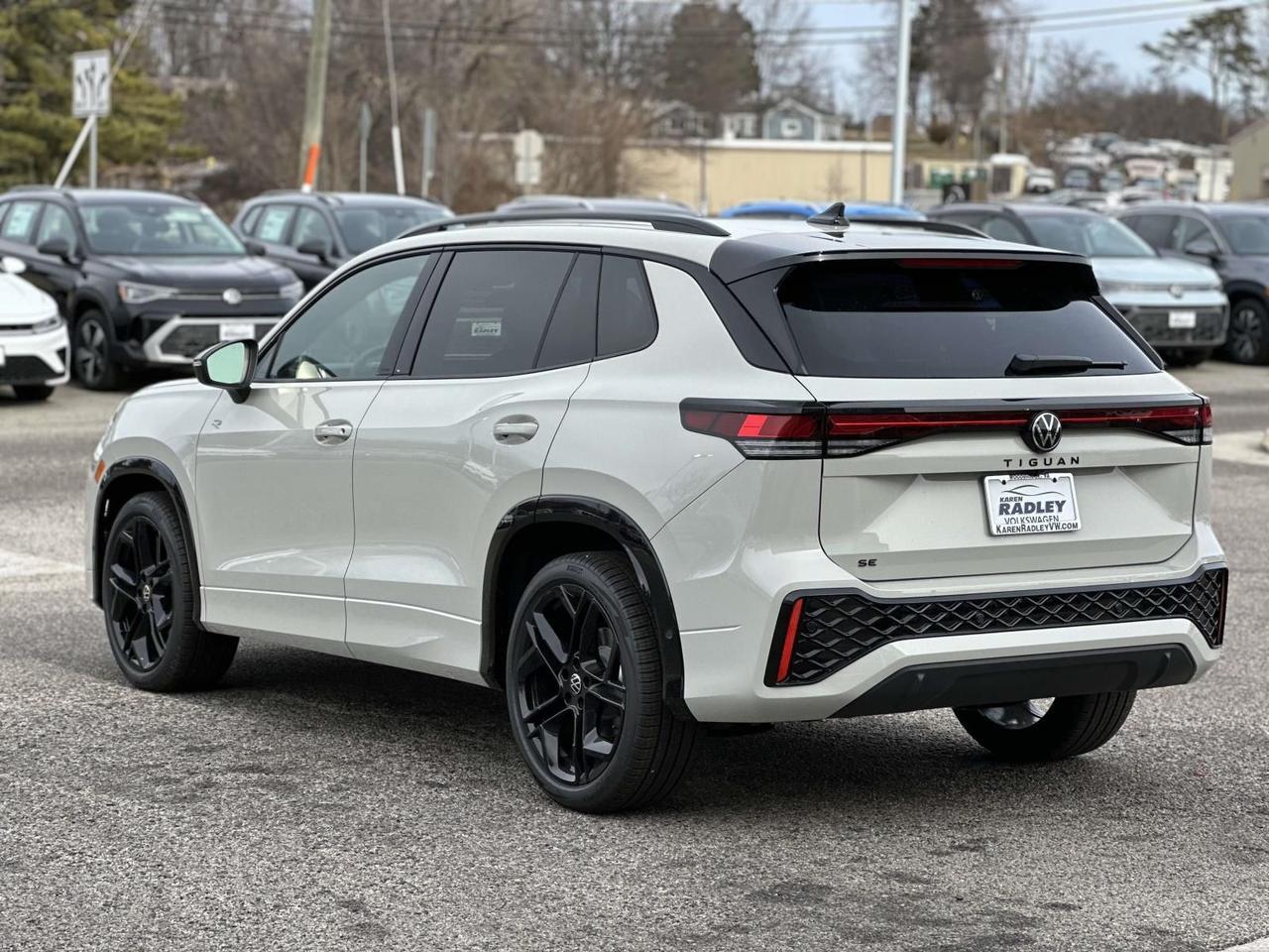 2026 Volkswagen Tiguan 2.0T SE R-Line Black Woodbridge VA