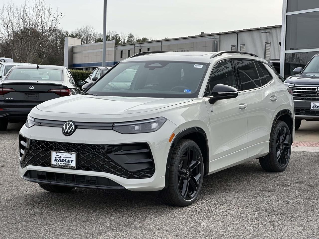 2026 Volkswagen Tiguan 2.0T SE R-Line Black Woodbridge VA