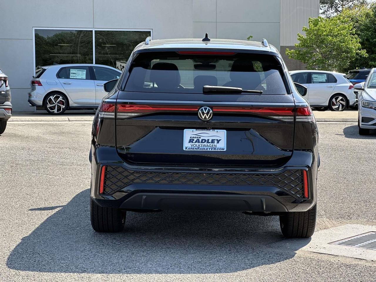 2026 Volkswagen Tiguan 2.0T SE R-Line Black