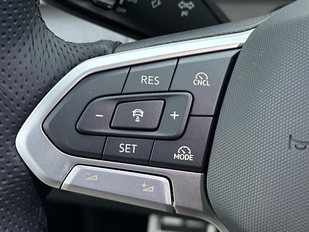 2026 Volkswagen Tiguan 2.0T SE R-Line Black Woodbridge VA