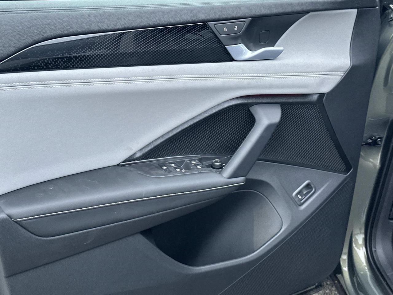 2026 Volkswagen Tiguan 2.0T SE R-Line Black Woodbridge VA