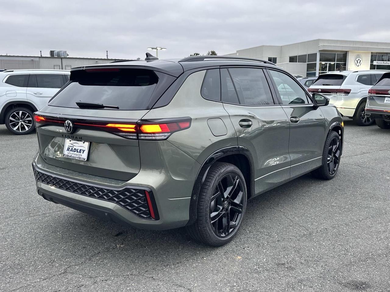 2026 Volkswagen Tiguan 2.0T SE R-Line Black Woodbridge VA