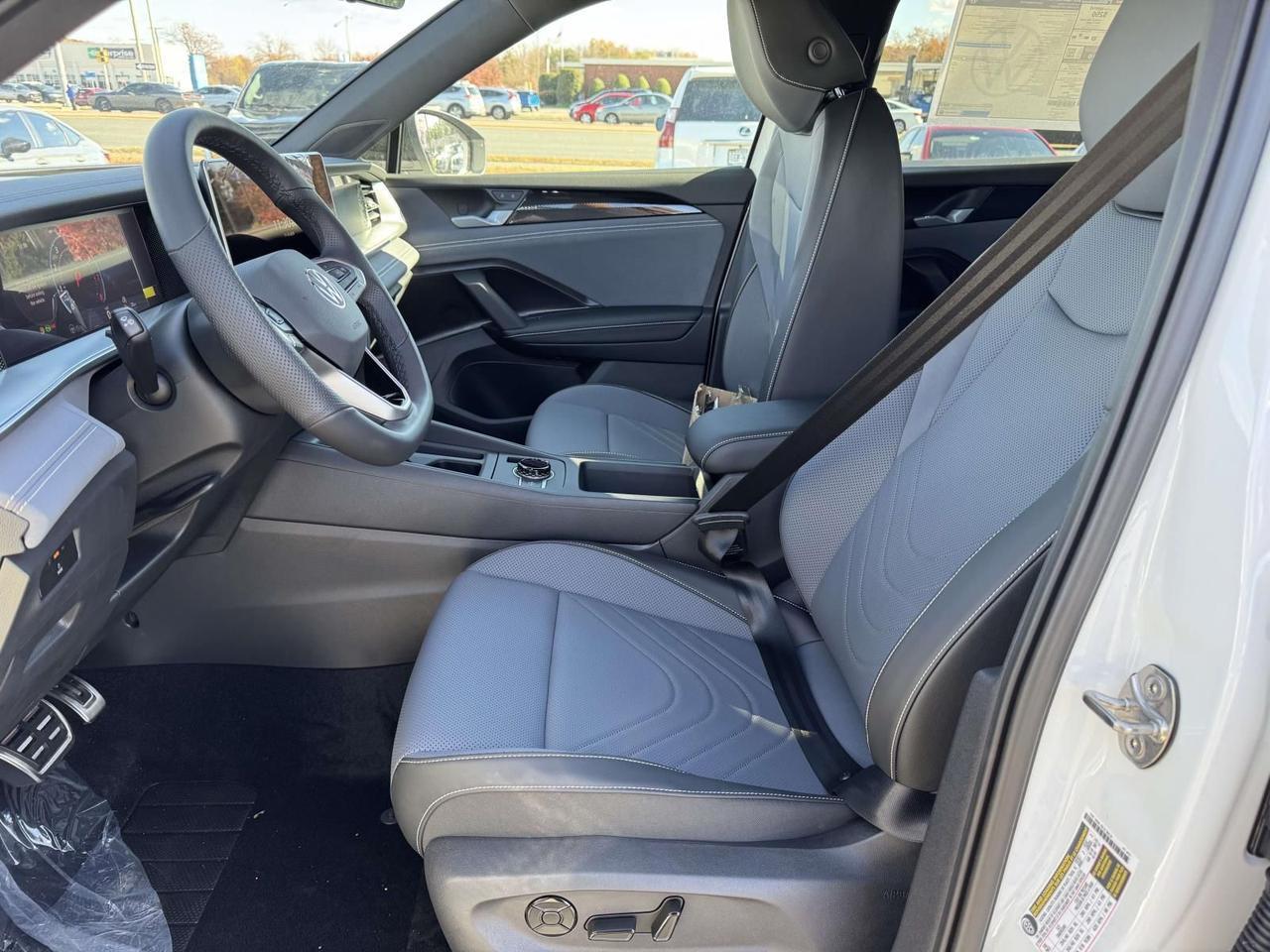 2026 Volkswagen Tiguan 2.0T SE R-Line Black Woodbridge VA