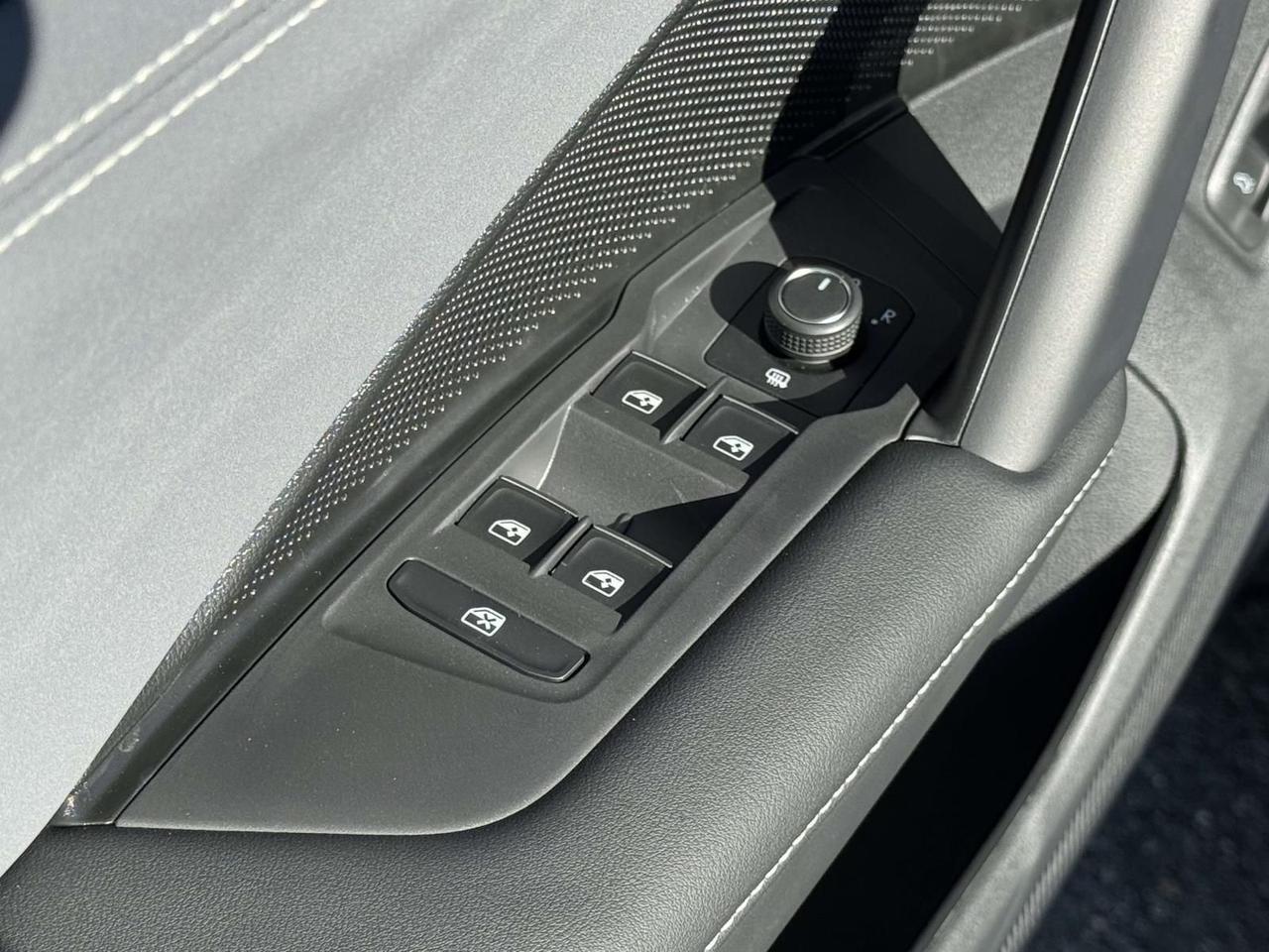 2026 Volkswagen Tiguan 2.0T SE R-Line Black Woodbridge VA