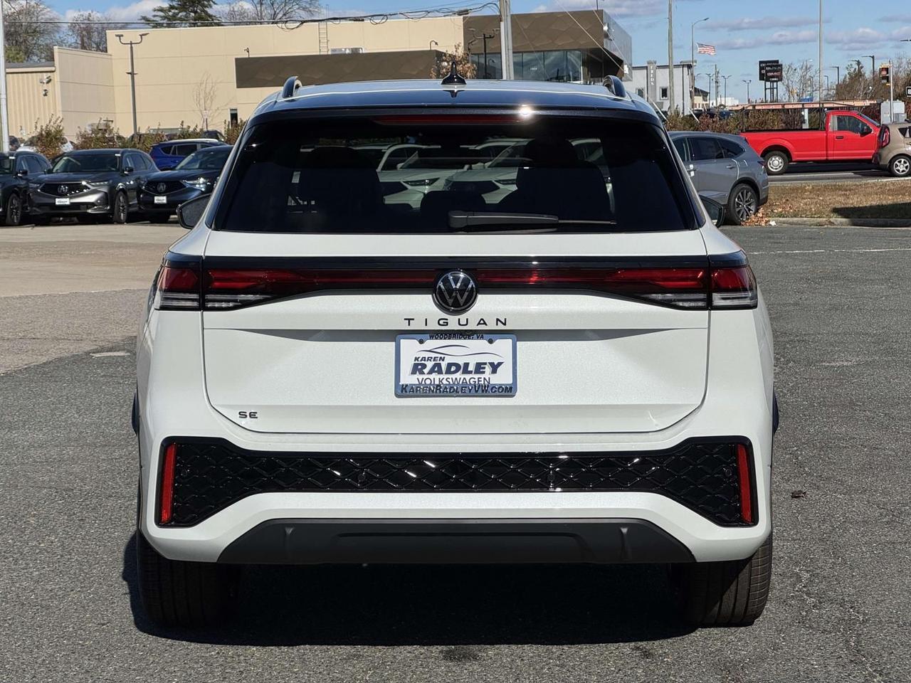 2026 Volkswagen Tiguan 2.0T SE R-Line Black