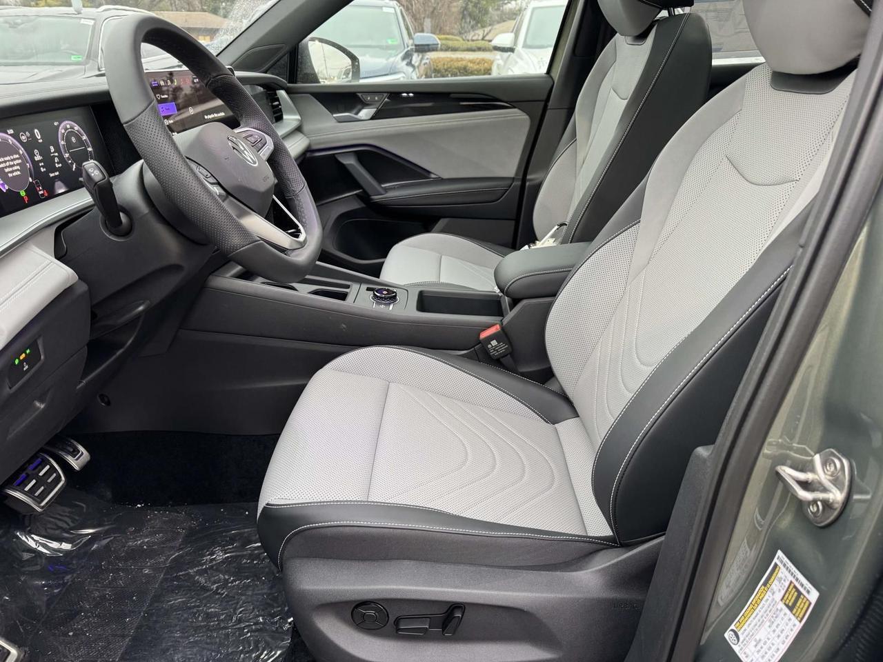 2026 Volkswagen Tiguan 2.0T SE R-Line Black Woodbridge VA