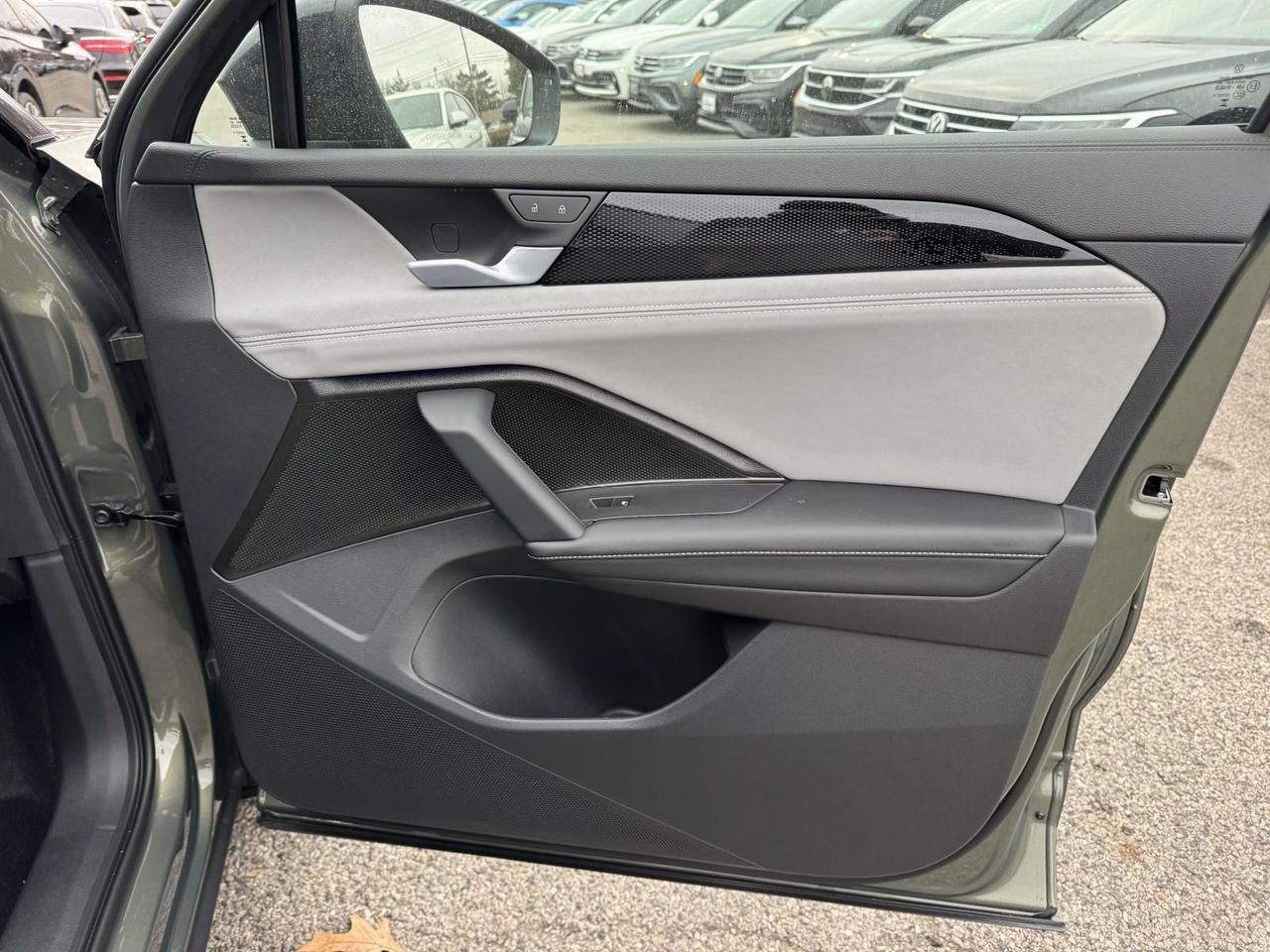 2026 Volkswagen Tiguan 2.0T SE R-Line Black Woodbridge VA