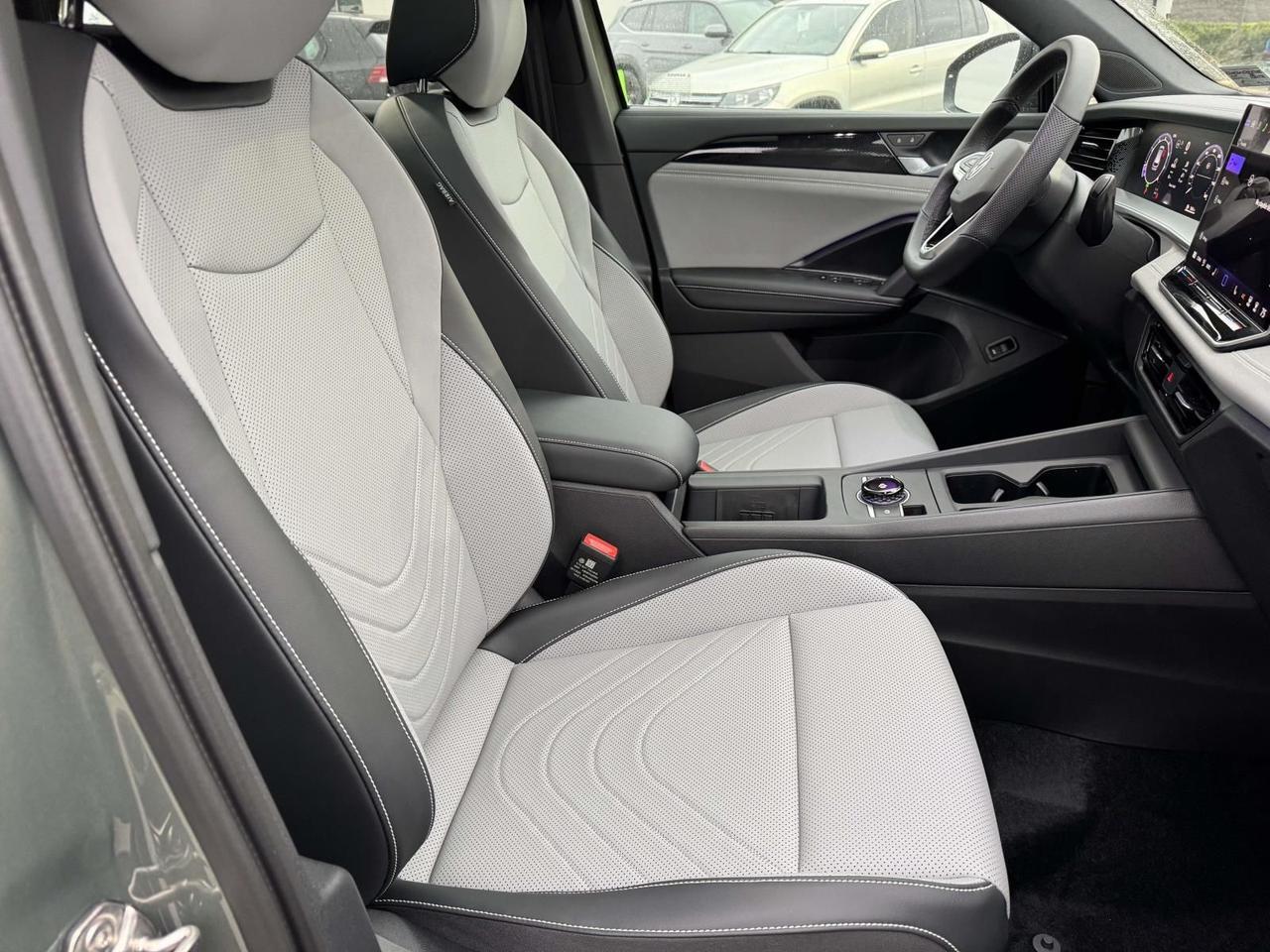 2026 Volkswagen Tiguan 2.0T SE R-Line Black Woodbridge VA