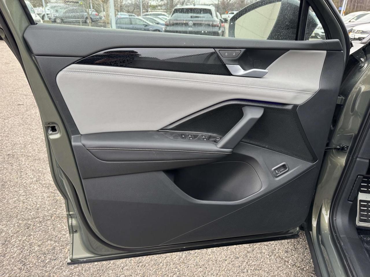 2026 Volkswagen Tiguan 2.0T SE R-Line Black Woodbridge VA