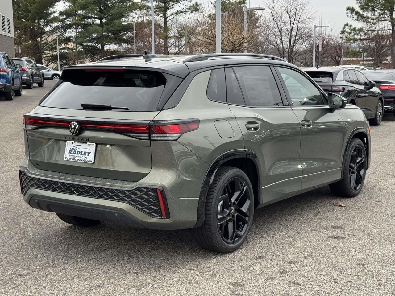 2026 Volkswagen Tiguan 2.0T SE R-Line Black Woodbridge VA