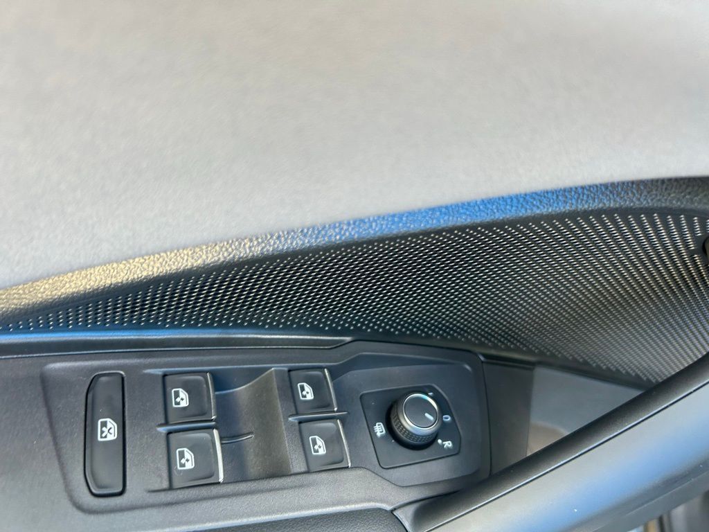 2026 Volkswagen Tiguan 2.0T SE R-Line Black Tampa FL