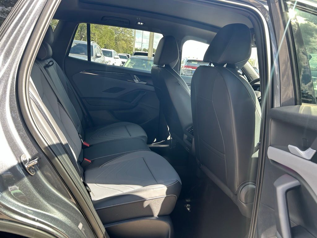 2026 Volkswagen Tiguan 2.0T SE R-Line Black Tampa FL