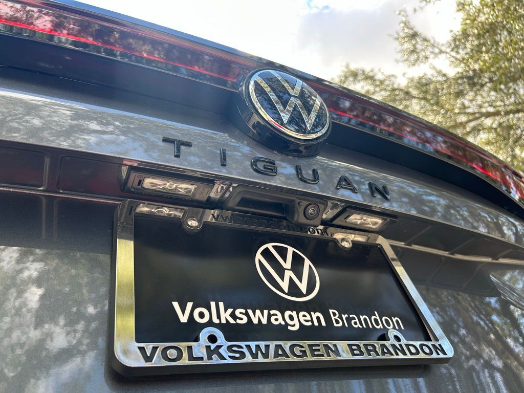 2026 Volkswagen Tiguan 2.0T SE R-Line Black Tampa FL