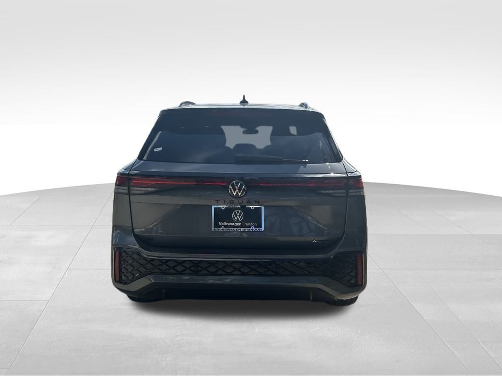 2026 Volkswagen Tiguan 2.0T SE R-Line Black Tampa FL