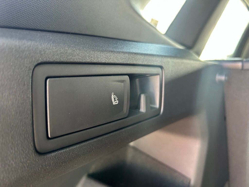 2026 Volkswagen Tiguan 2.0T SE R-Line Black Tampa FL