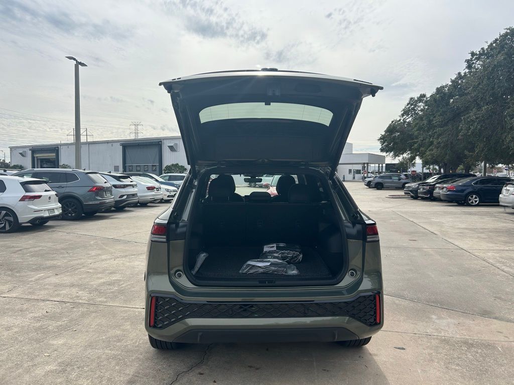 2026 Volkswagen Tiguan 2.0T SE R-Line Black Tampa FL