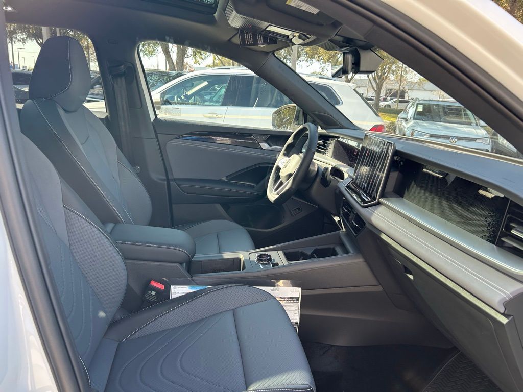 2026 Volkswagen Tiguan 2.0T SE R-Line Black Tampa FL