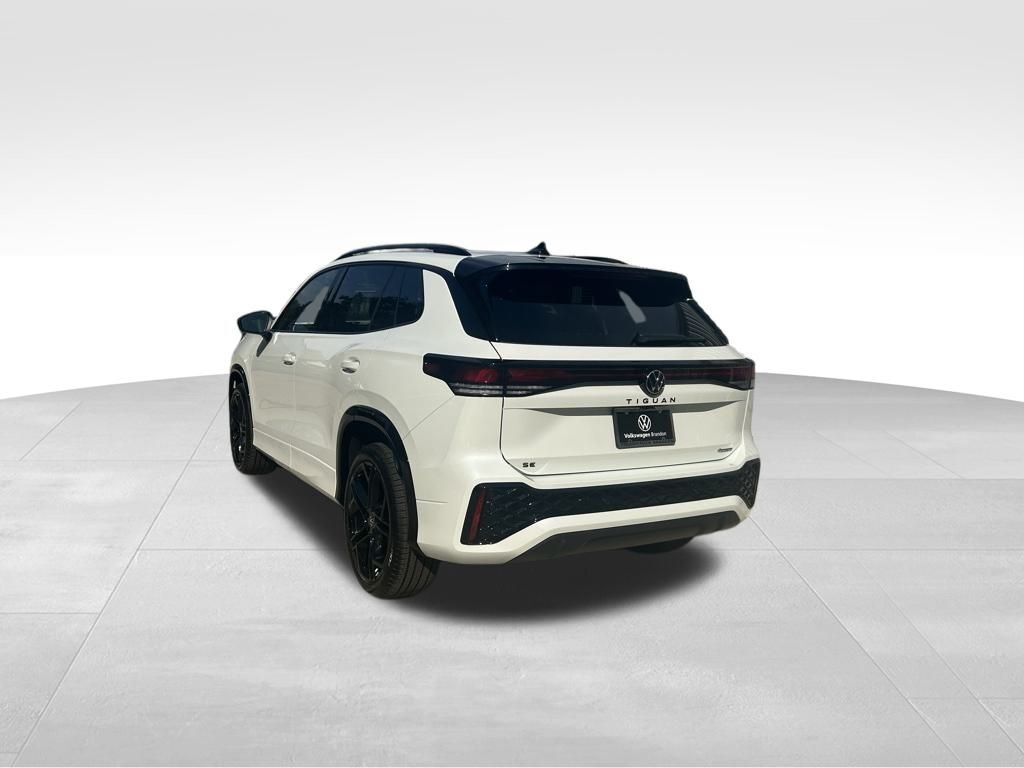 2026 Volkswagen Tiguan 2.0T SE R-Line Black Tampa FL