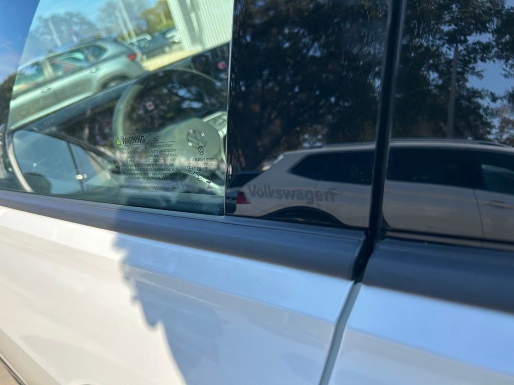 2026 Volkswagen Tiguan 2.0T SE R-Line Black Tampa FL