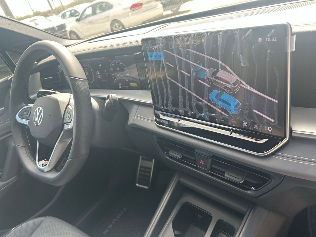 2026 Volkswagen Tiguan 2.0T SE R-Line Black Tampa FL