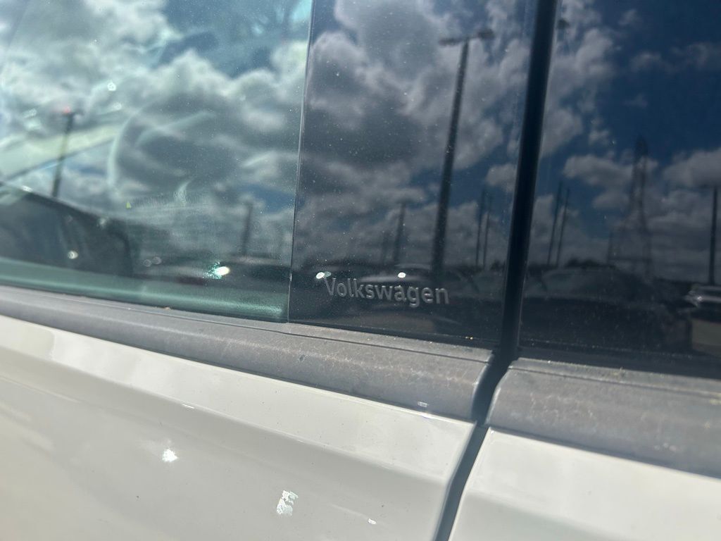 2026 Volkswagen Tiguan 2.0T SE R-Line Black Tampa FL