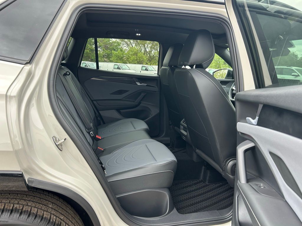 2026 Volkswagen Tiguan 2.0T SE R-Line Black Tampa FL