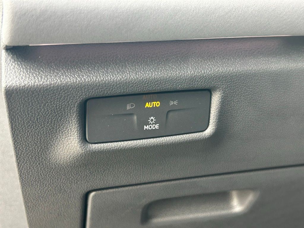 2026 Volkswagen Tiguan 2.0T SE R-Line Black Tampa FL