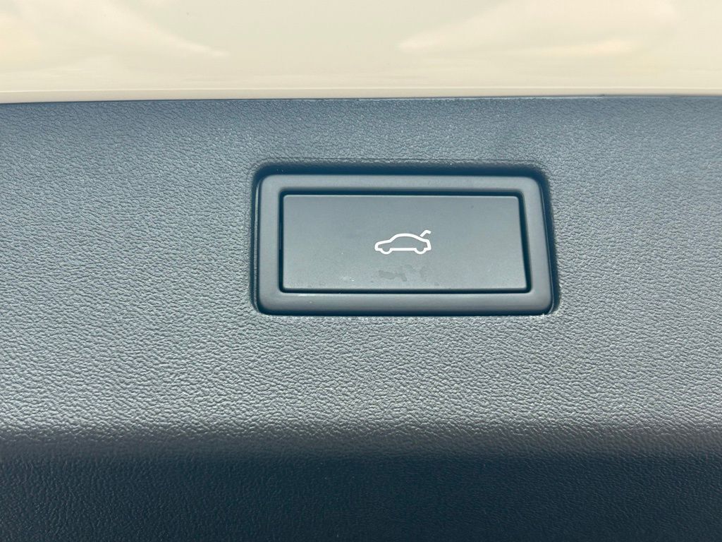 2026 Volkswagen Tiguan 2.0T SE R-Line Black Tampa FL